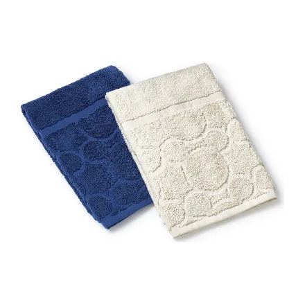 Set di due asciugamani viso bianco e blu con motivo Topolino della collezione Disney Home Conad
